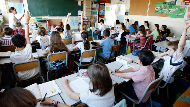 School mock attacks & reporting radicalized youth: French govt rolls out new anti-terror measures