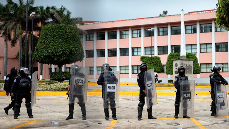 Severed body parts in trash bags and iceboxes dropped near Mexican govt buildings