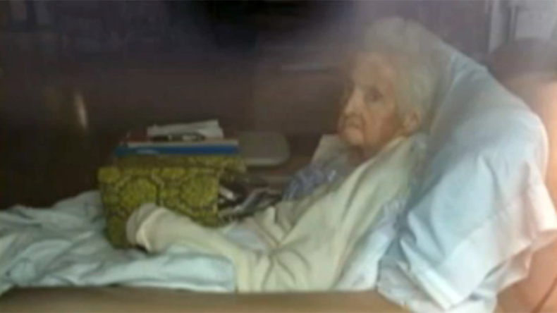 Clinic staffers forget 86-yo Massachusetts woman on dialysis, close facility