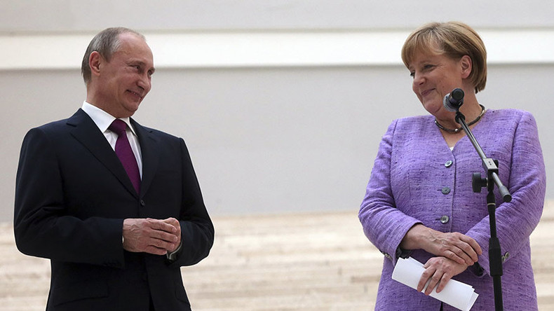 Putin now more popular than Merkel in Czech Republic – German media
