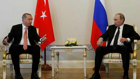 Putin meets Erdogan for 1st time since downing of Russian jet