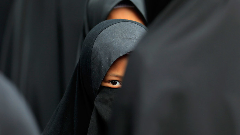 Austrian official ‘recommends’ Muslim kids don't wear headscarves to kindergarten