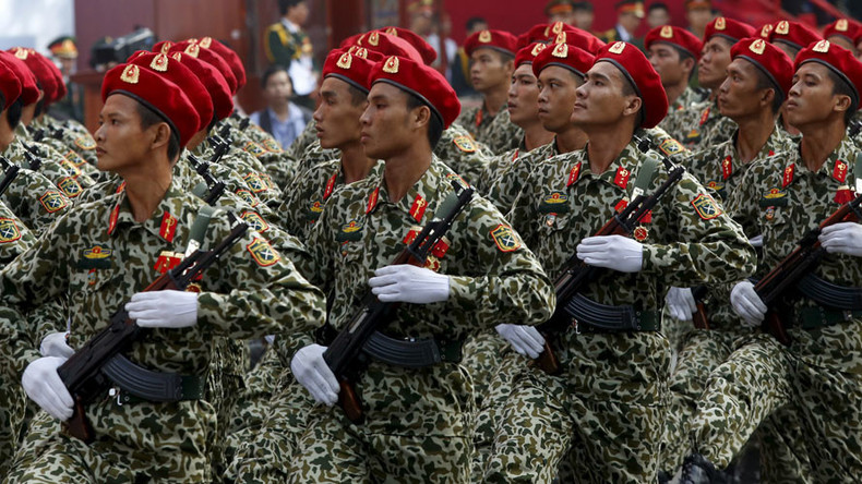 Britain & Vietnam cozy up on defense amid deepening South China Sea dispute