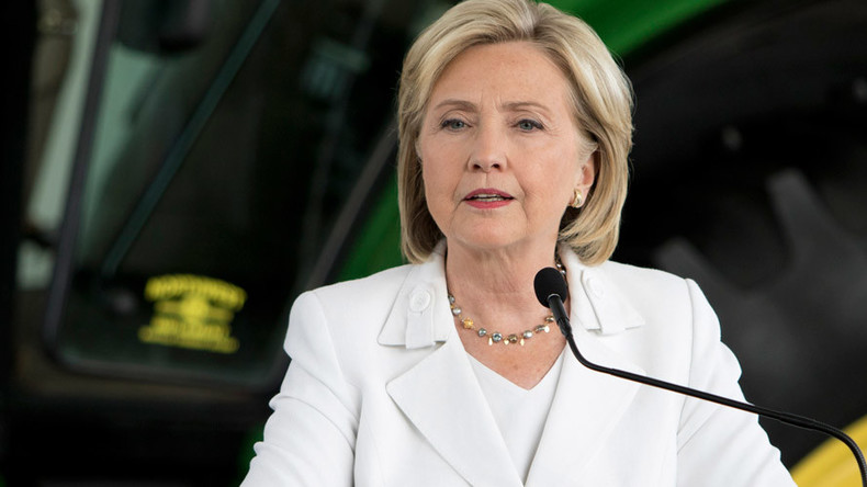 'Mild pneumonia': Clinton doctor issues letter saying she's 'fit to serve as president'