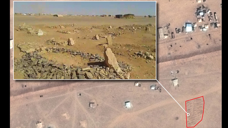 Graves appear in Syria-Jordan desert as 75,000+ refugees left stranded
