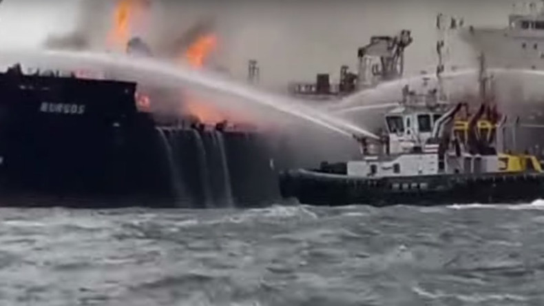 Massive fire engulfs oil tanker in Gulf of Mexico (VIDEOS, PHOTOS)
