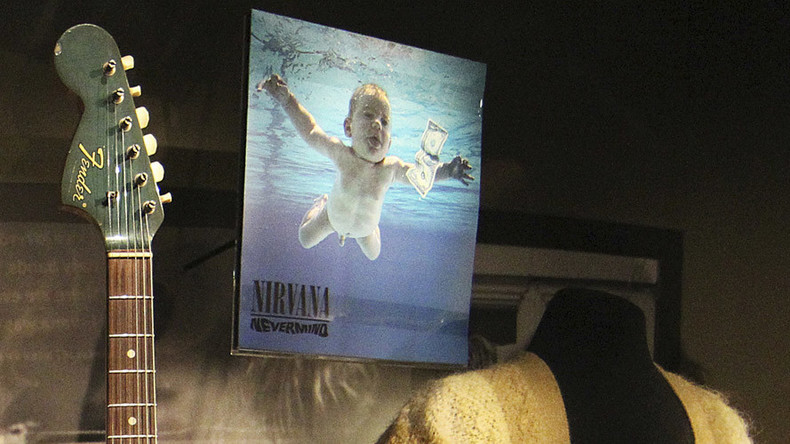 Baby from Nirvana's 'Nevermind' album recreates classic ...