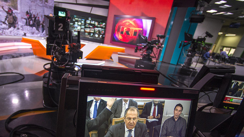 Journalist poses as intern to spy on RT Deutsch… but turns into mainstream media doubter