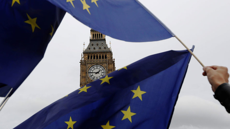 ‘Hard Brexit’ taken to High Court, as EU citizens still in the dark about negotiations (VIDEO)