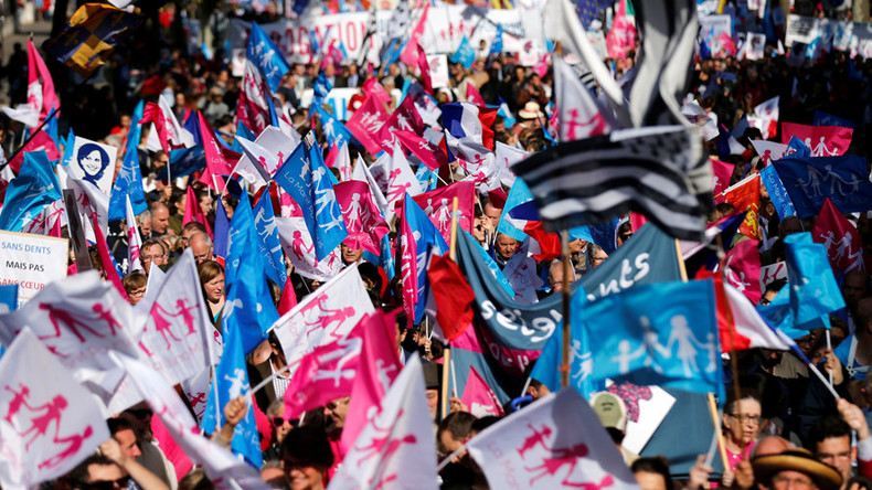 Thousands March In Protest Against Same Sex Marriage In Paris Photos Video — Rt World News 