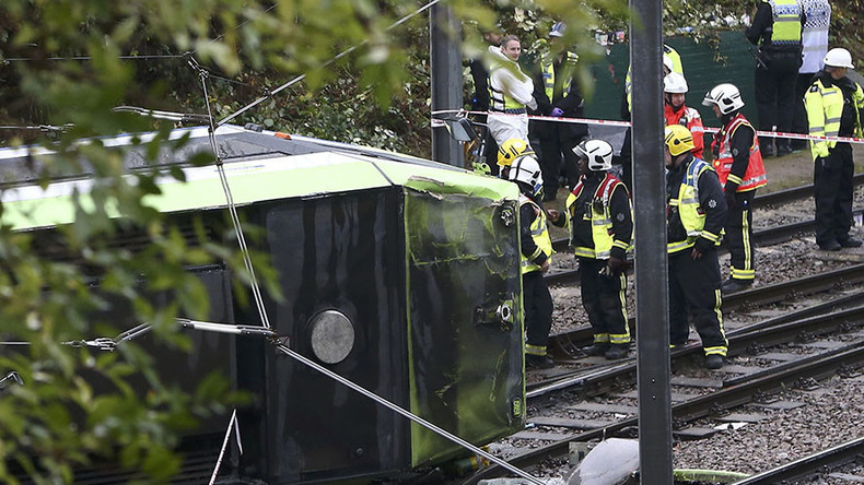 5 dead, 50 injured in south London tram derailment (VIDEO) — RT UK News