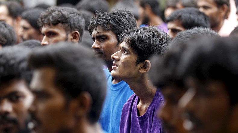 US to take in refugees from Australian camps under one-off deal