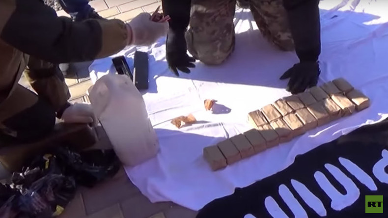 Explosives, cache of weapons & ISIS flag found during anti-terrorist op in Russia (VIDEO)