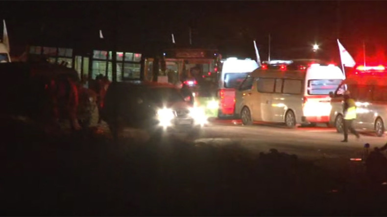 Watch militants pull out of eastern Aleppo by night (VIDEOS)