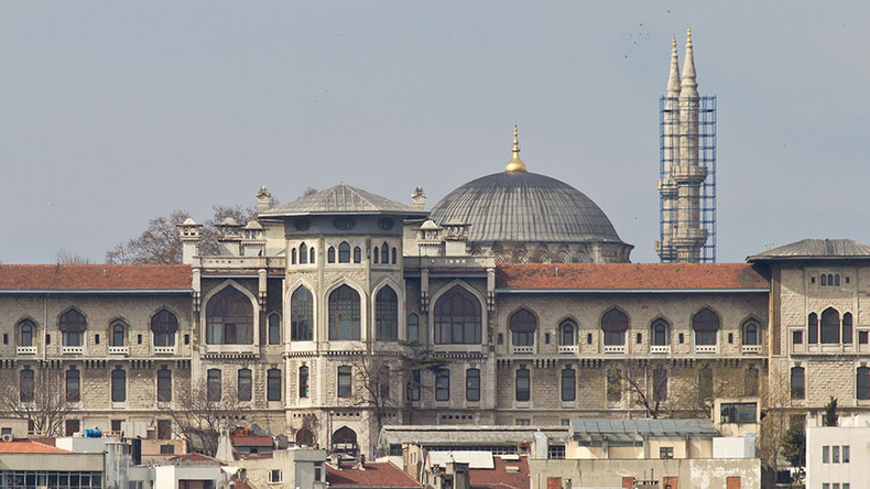 Outrage in Berlin as German-funded school in Turkey ‘bans mention of Christmas’
