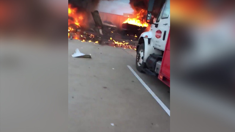At least 3 dead as two planes collide midair over McKinney, crash into parking lot (VIDEOS)