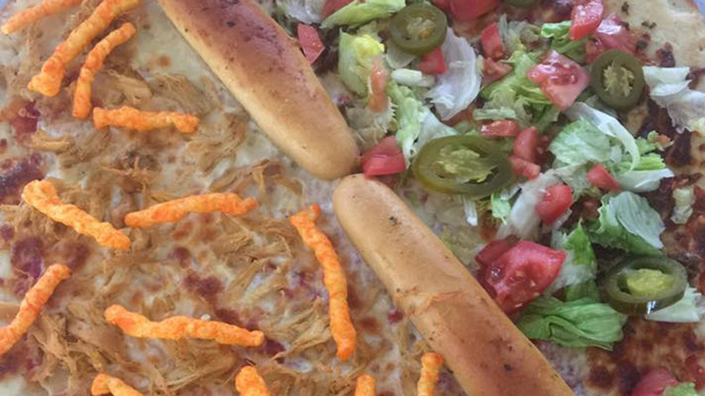 'Trump pizza’ with ‘all bread border’ on sale at Texas eatery (PHOTOS)
