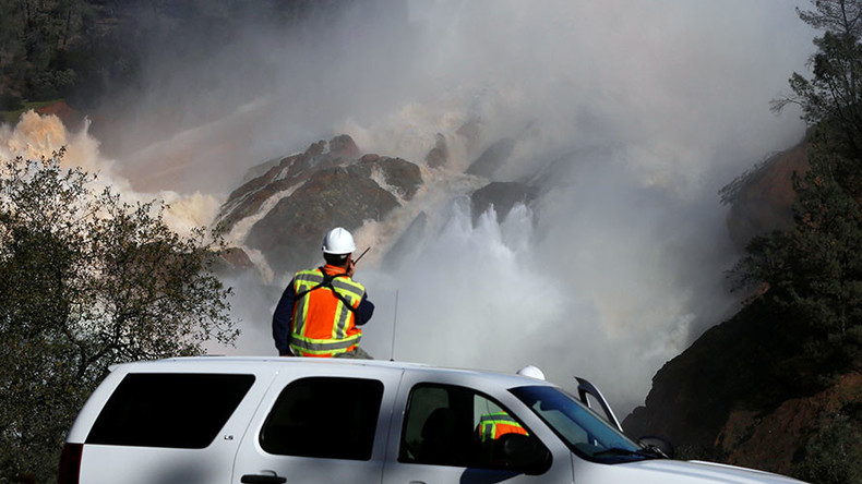 Oroville dam evacuation order lifted, warning remains