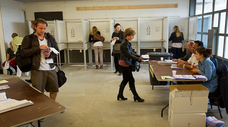 Dutch to hand-count ballots in March vote amid ‘hacking & fake news’ fears