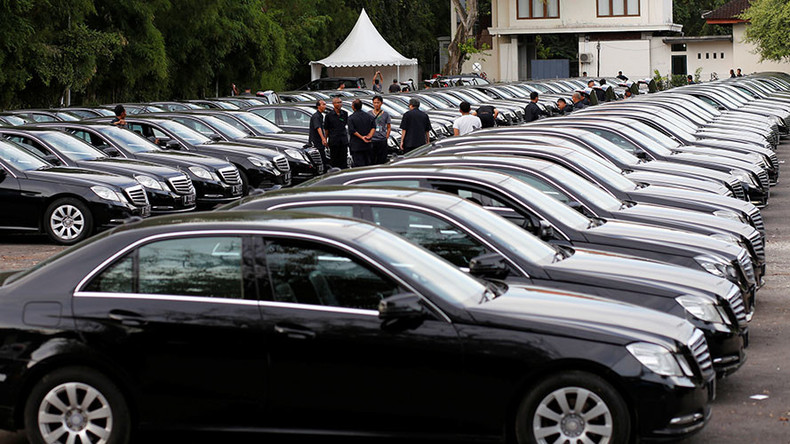 Saudi king reserves 5 luxury hotels for Bali leg of extravagant Asia trip