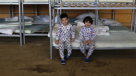 Germany criticized by UNICEF over treatment of child refugees, after accepting 350,000