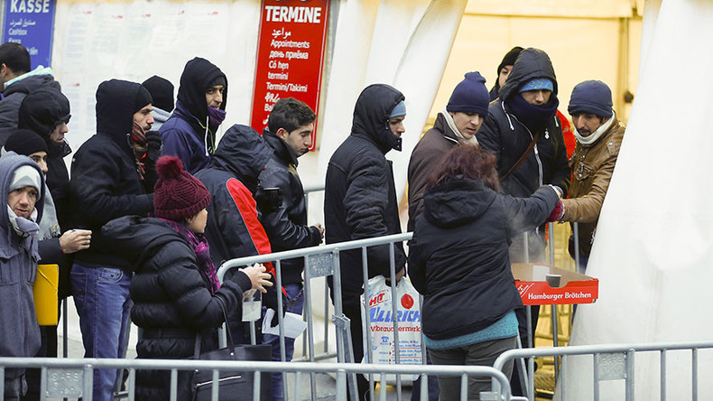 ‘Hundreds of radicals already in Europe’