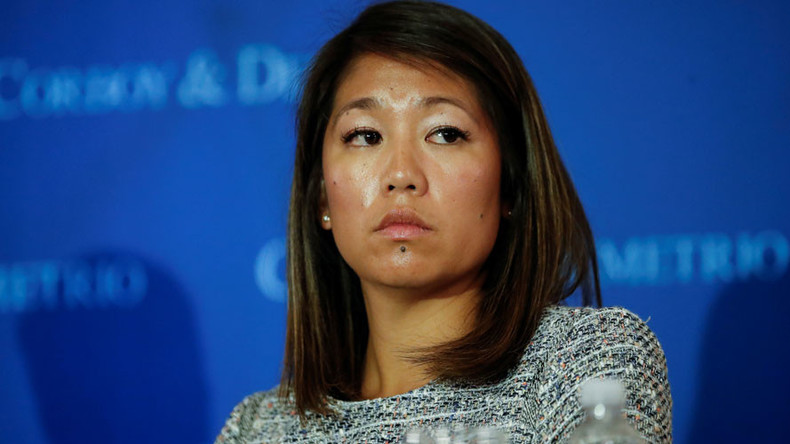 United Airlines passenger ‘suffered concussion, broken nose & lost teeth’ – lawyer