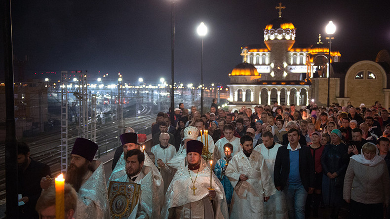 Orthodox & Catholic Christians celebrate Easter on same day in rare  convergence (VIDEO, PHOTOS) — RT World News