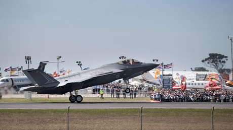 A Lockheed Martin Corp F-35 stealth fighter jet lands at the Avalon Airshow in Victoria, Australia, March 3, 2017. © Australian Defence Force