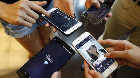 The software even allows for monitoring of Tinder use. © Edgar Su