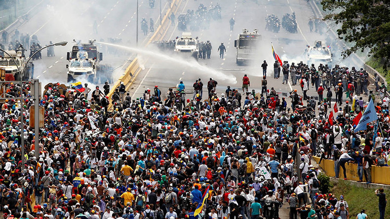 Foreign govts & biased coverage fueling violence in Venezuela, impeding dialogue – Venezuelan FM  