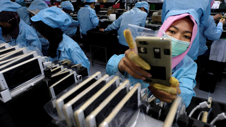 Samsung & Apple still world’s top smartphone makers but are losing market share