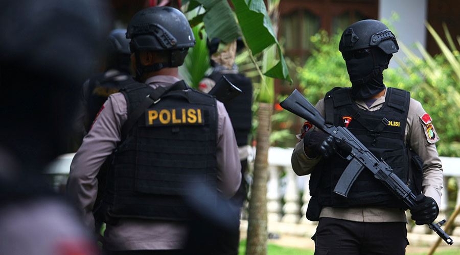 Indonesia 140 Arrested In ‘gay Party Raid Critics Say
