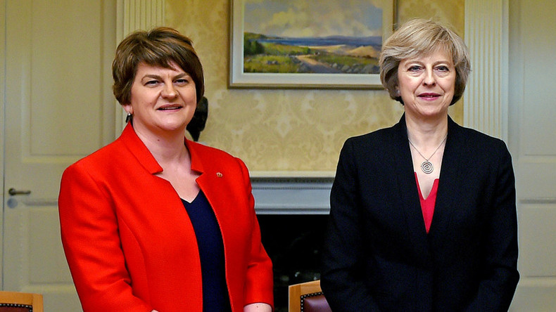 Tottering Theresa May meets ‘kingmaker’ DUP to thrash out ‘confidence & supply’ deal