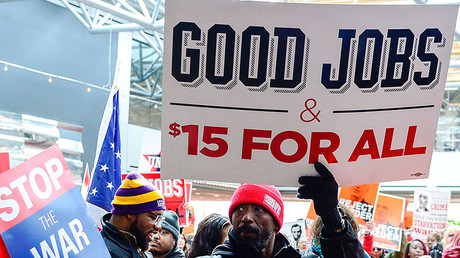 Protesters demanding $15 minimum wage in St. Louis, Missouri © Jeff Curry