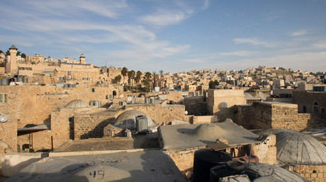 A general view shows the old part of the Palestinian city Hebron © Hazem Bader