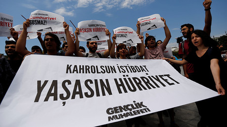 テロリストのためのAli Babaなし：トルコの高セキュリティ刑務所は、「安全上の理由」の古典的な物語を禁止している