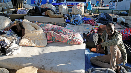 Police vs eco-activists: Tense standoff in France as violence flares for 2nd day (PHOTOS, VIDEOS)