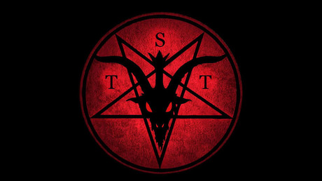 Bizarre ‘satanic cult’ accusations levelled at restaurant chain (PHOTO)