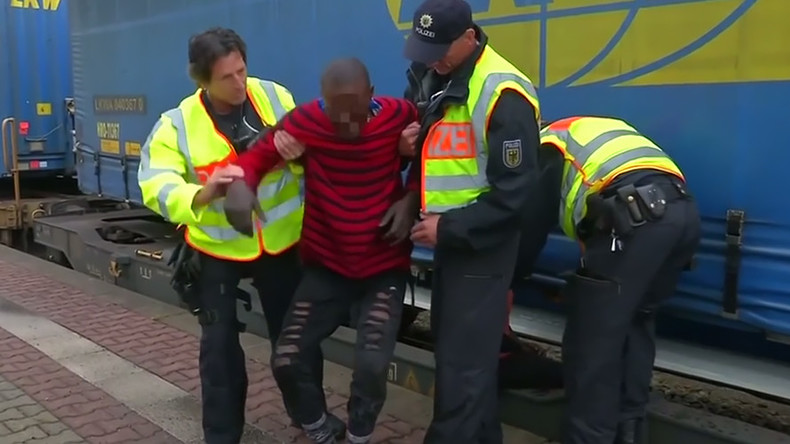 ‘Clear increase in stowaways’: 12 African migrants caught sneaking into Germany underneath train