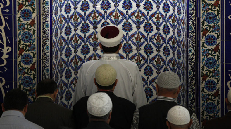 Refugee hate preacher received $620K in social benefits in Switzerland – media