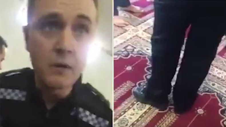 Muslim worshippers confront police for entering UK mosque wearing shoes (VIDEO)