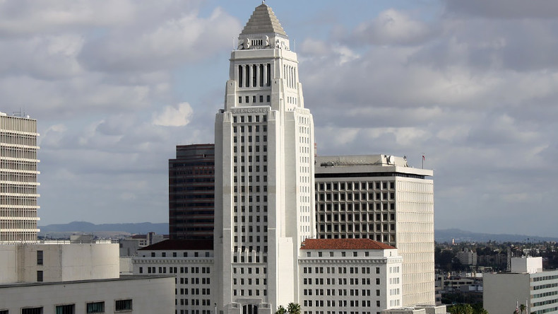 Los Angeles city hall evacuated after bomb threat — RT USA News