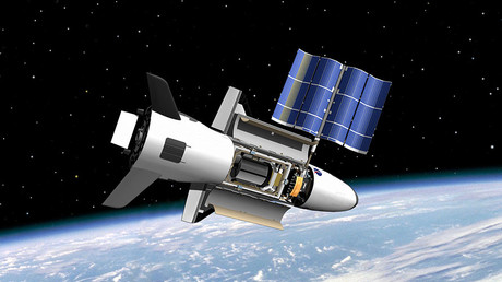 This NASA image obtained on December 1, 2010 shows an artist's rendition of the X-37B as it might look like orbiting Earth © NASA