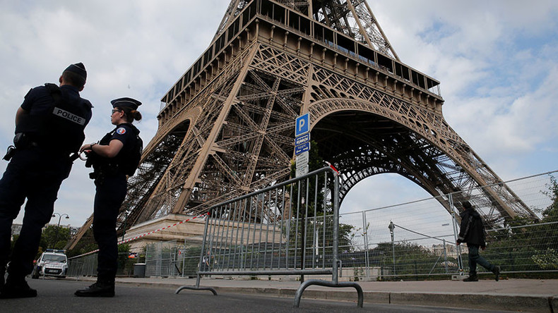 8 people, including minors, charged in France with plotting attack against mosques, politicians