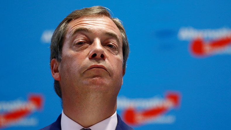 Can Farage save Brexit? Ex-UKIP boss demands meeting with EU negotiator Barnier