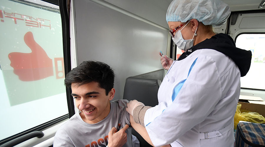 Calling the shots: Russian PM Medvedev asks deputy to report on govt flu vaccinations