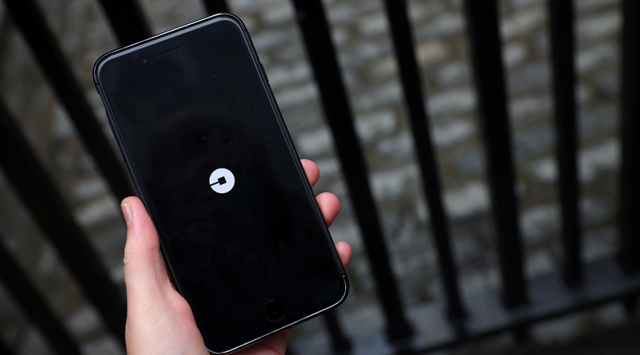 Apple gave Uber 'iPhone backdoor' allowing covert screens & data access Apple gave Uber 'iPhone backdoor' allowing covert screens & data access