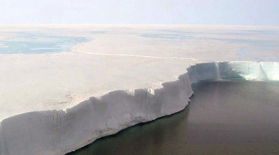 Scientists to explore 120,000yo ecosystem uncovered after trillion-ton iceberg break (PHOTOS)