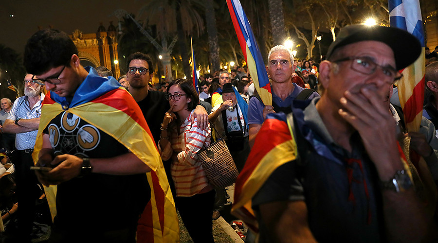 Catalani Un po' deluso da un altro ritardo dopo 300 anni di attesa dell'indipendenza (VIDEO)